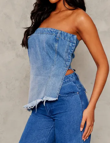 Top PRETTYLITTLETHING, albastru Albastru