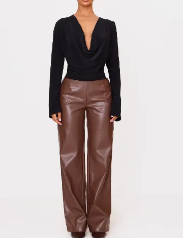 Bluza PRETTYLITTLETHING, negru