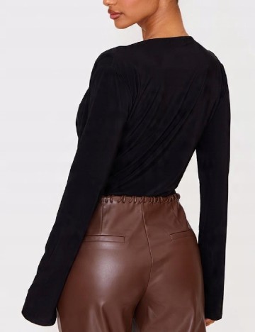 Bluza PRETTYLITTLETHING, negru