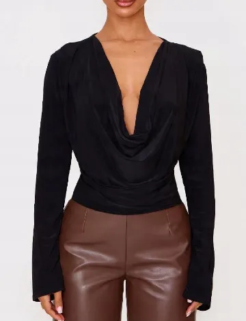 Bluza PRETTYLITTLETHING, negru