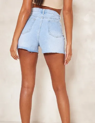 Pantaloni scurti PRETTYLITTLETHING, albastru