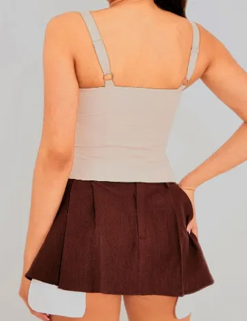 Top PRETTYLITTLETHING, crem