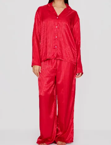 Pijama PRETTYLITTLETHING, rosu