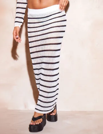 Fusta de plaja PRETTYLITTLETHING, alb