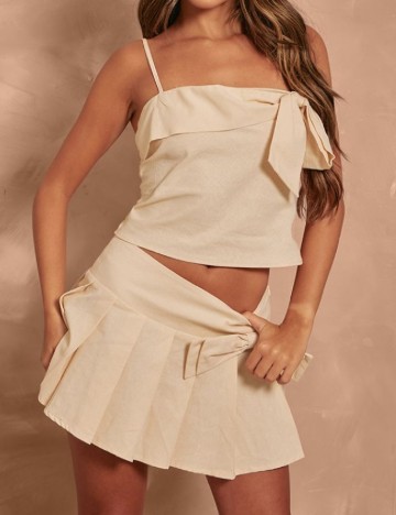 Top PRETTYLITTLETHING, crem