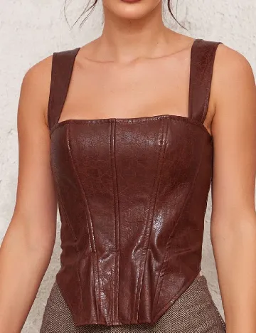 Top PRETTYLITTLETHING, maro