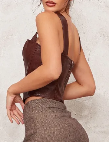 Top PRETTYLITTLETHING, maro