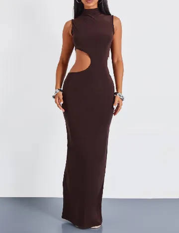 Rochie lunga PRETTYLITTLETHING, maro