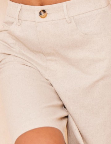 Pantaloni scurti PRETTYLITTLETHING, bej