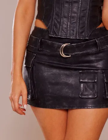 Fusta PRETTYLITTLETHING, negru Negru