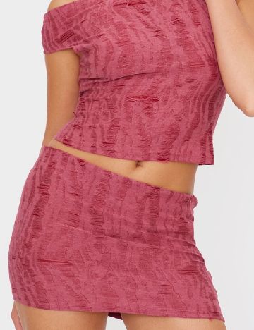 Fusta PRETTYLITTLETHING, rosu
