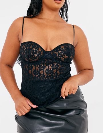 Top PRETTYLITTLETHING Plus Size, negru