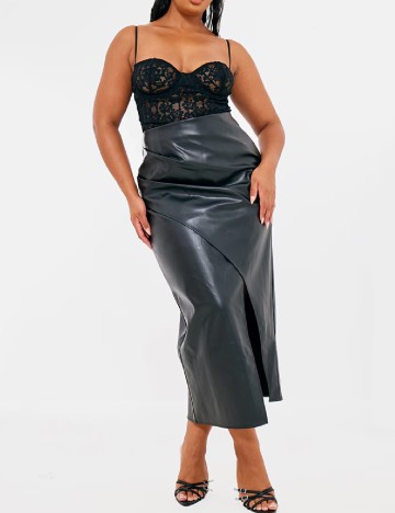 Top PRETTYLITTLETHING Plus Size, negru