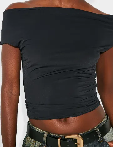 Top PRETTYLITTLETHING, negru