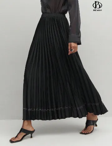 Fusta SHEIN, negru