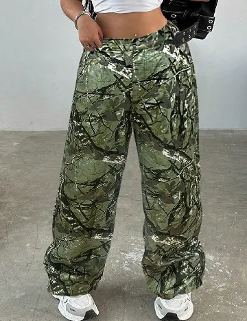 Pantaloni SHEIN CURVE, verde Verde