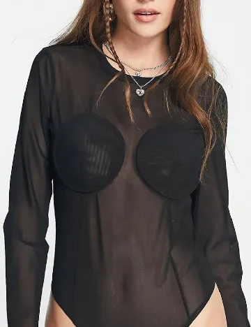 Body & other stories, negru Negru