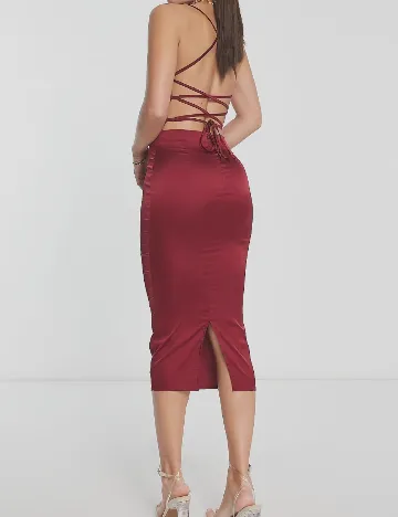 Rochie medie NAANAA, visiniu Rosu