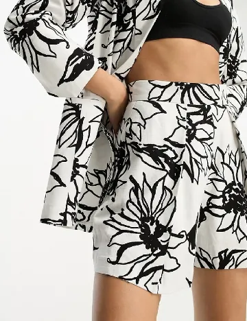 Pantaloni scurti ASOS, alb