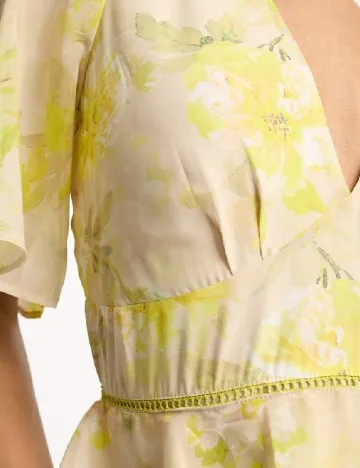 Rochie medie Hope & Ivy, galben Galben