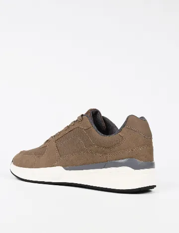 Adidasi ACTION, maro Maro