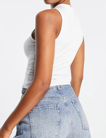 Top ASOS, alb