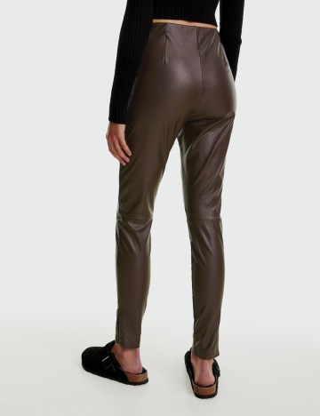 Pantaloni Edited, maro