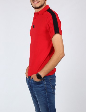 Tricou Hugo, rosu