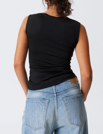 Maiou Weekday, negru