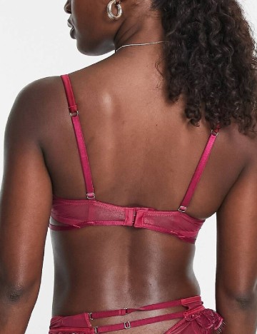 Contine burete subtire si armatura. Ann Summers, visiniu