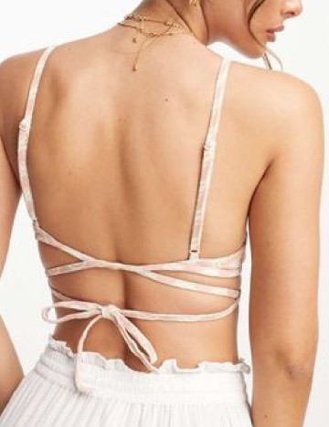 Sutien de baie & other stories, roz