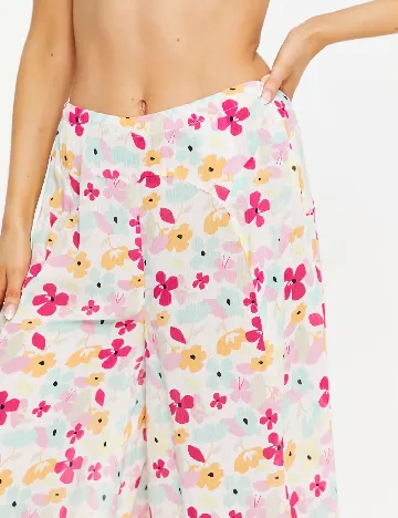 Pantaloni de plaja Vero Moda, floral print Floral print