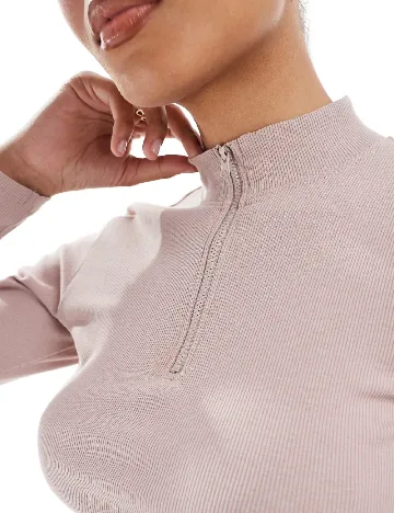 Body Threadbare, roz pudra Roz