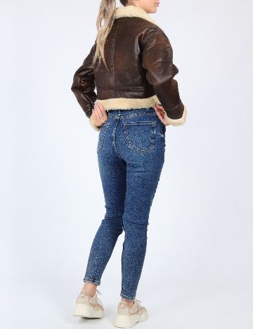 Jacheta Zara, maro