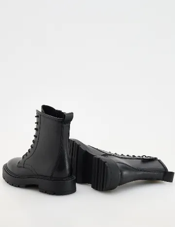 Ghete Reserved, negru Negru