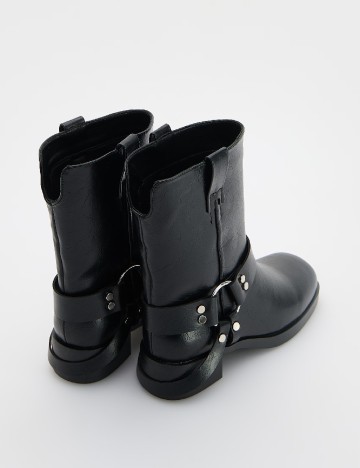 Ghete Reserved, negru