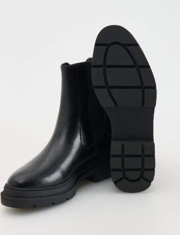 Ghete Reserved, negru