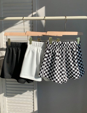 Set Pantaloni scurti SHEIN, mix culori