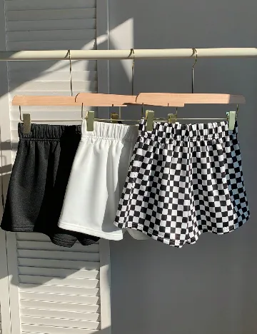 Set Pantaloni scurti 3 perechi SHEIN, mix culori Mix culori