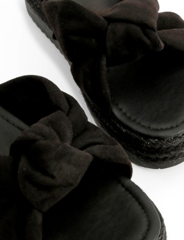 Slapi Boohoo, negru