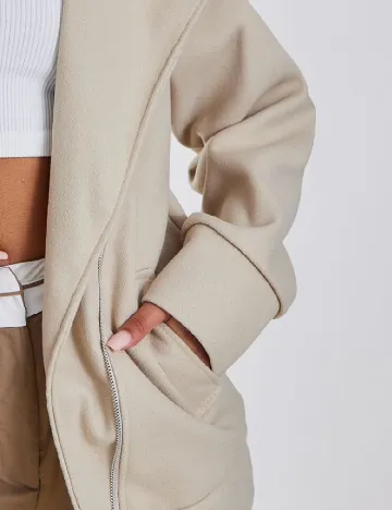 Jacheta PrettyLittleThing, crem Crem