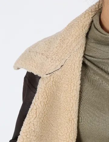Jacheta Bershka, maro Maro