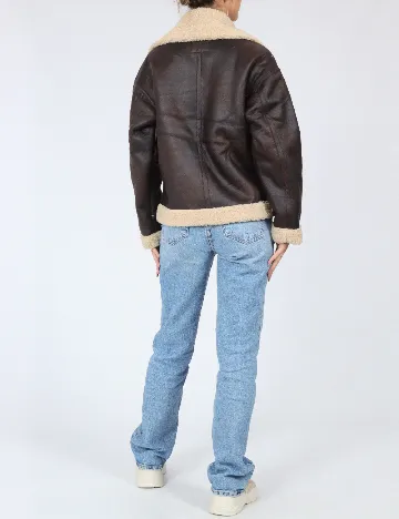 Jacheta Bershka, maro Maro