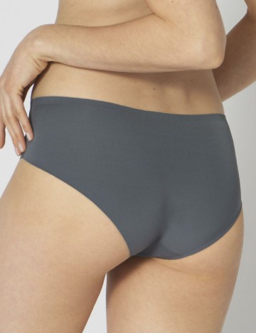 Chilot Triumph, gri