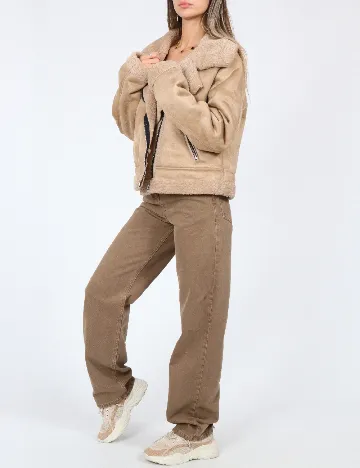 Jacheta Stradivarius, crem Crem
