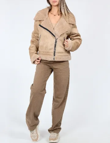 Jacheta Stradivarius, crem Crem