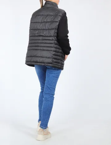 Vesta Cecil, negru Negru