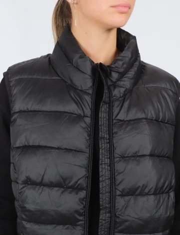 Vesta Cecil, negru Negru
