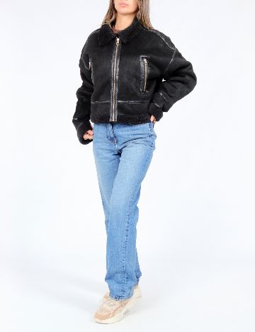 Jacheta Zara, negru