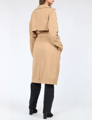 Trench Stradivarius, maro Maro